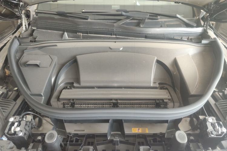 Used Mercedes-Benz EQE SUV 2024 500 4MATIC Luxury Edition Engine Bay