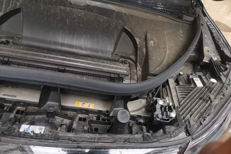 Used Mercedes-Benz EQE SUV 2024 500 4MATIC Luxury Edition Engine Bay Left