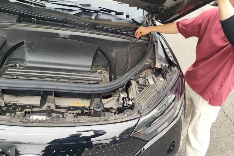 Used Mercedes-Benz EQE SUV 2024 500 4MATIC Luxury Edition Engine Bay Left