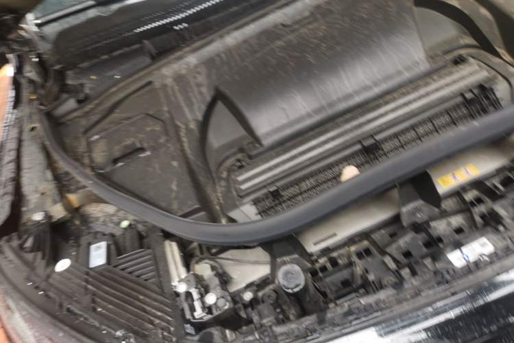 Used Mercedes-Benz EQE SUV 2024 500 4MATIC Luxury Edition Engine Bay Right