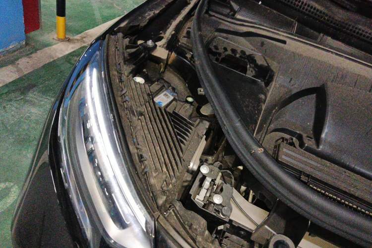 Used Mercedes-Benz EQE SUV 2024 500 4MATIC Luxury Edition Engine Bay Right