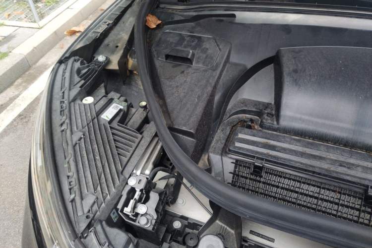 Used Mercedes-Benz EQE SUV 2024 350 4MATIC Luxury Edition Engine Bay Right