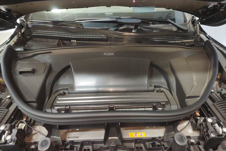 Used Mercedes-Benz EQE SUV 2024 500 4MATIC Pioneer Edition Engine Bay