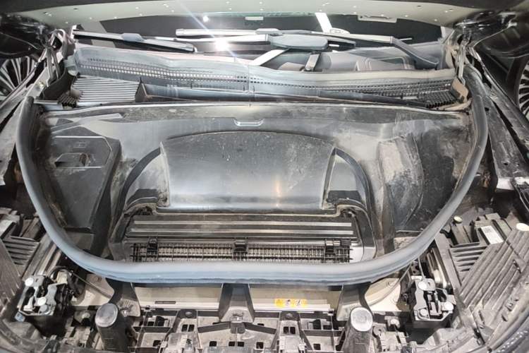 Used Mercedes-Benz EQE SUV 2024 500 4MATIC Engine Bay