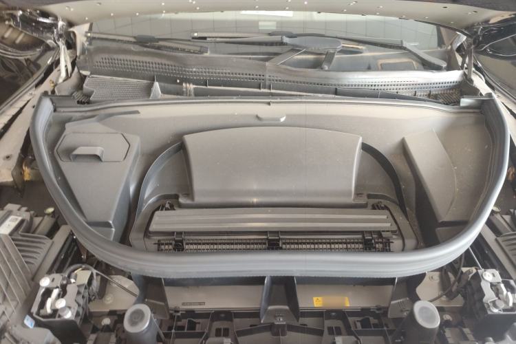 Used Mercedes-Benz EQE SUV 2024 500 4MATIC Luxury Edition Engine Bay