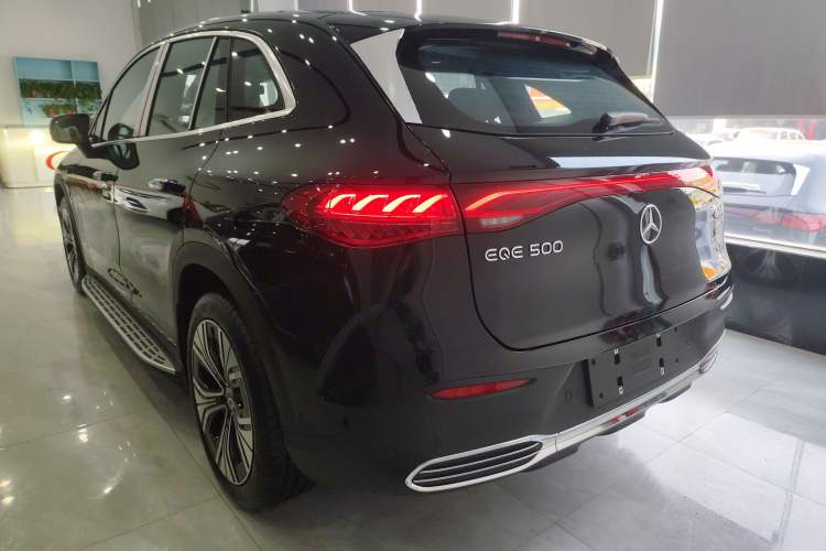 Used Mercedes-Benz EQE SUV 2024 500 4MATIC Luxury Edition Exterior 3