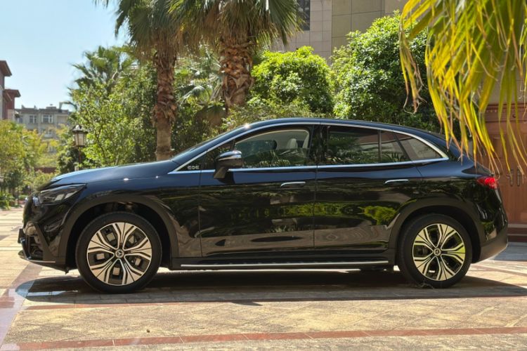 Used Mercedes-Benz EQE SUV 2024 500 4MATIC Luxury Edition Exterior 5