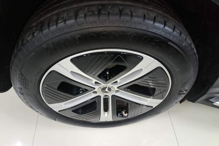 Used Mercedes-Benz EQE SUV 2024 500 4MATIC Pioneer Edition Exterior 5