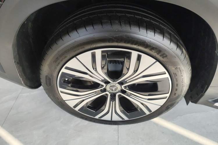 Used Mercedes-Benz EQE SUV 2024 500 4MATIC Luxury Edition Exterior 8
