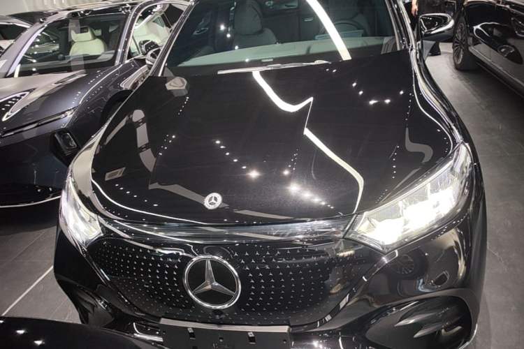 Used Mercedes-Benz EQE SUV 2024 500 4MATIC Front