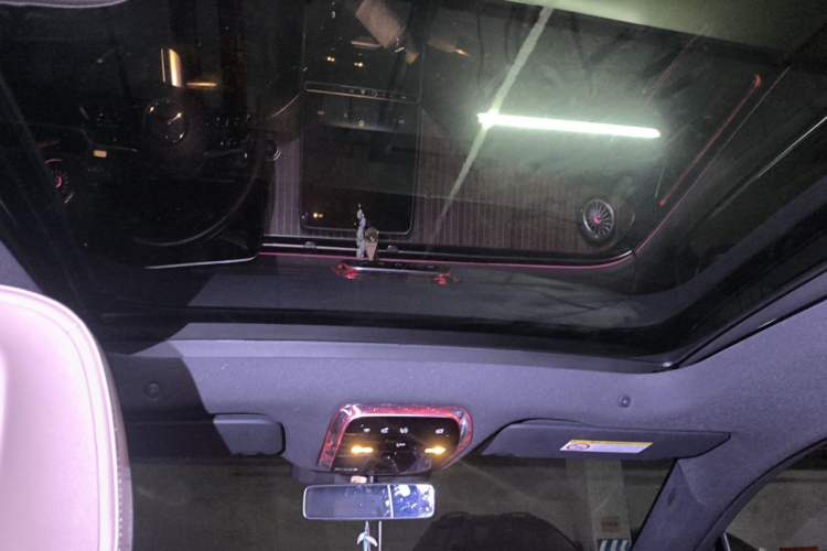 Used Mercedes-Benz EQE SUV 2024 500 4MATIC Luxury Edition Headliner
