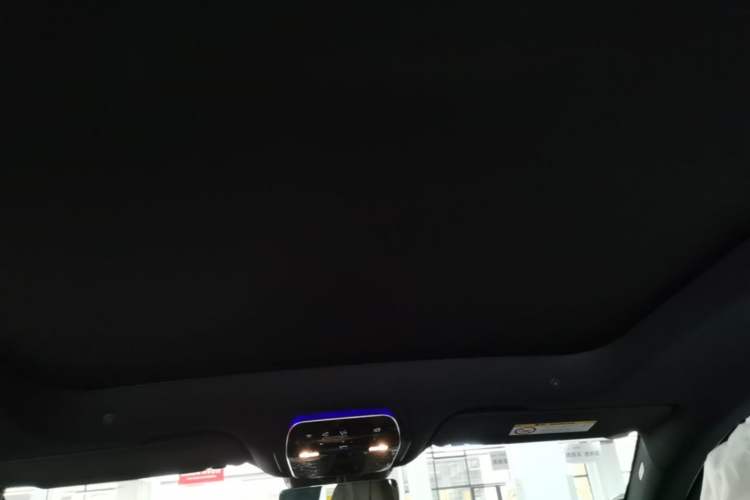 Used Mercedes-Benz EQE SUV 2024 500 4MATIC Pioneer Edition Headliner