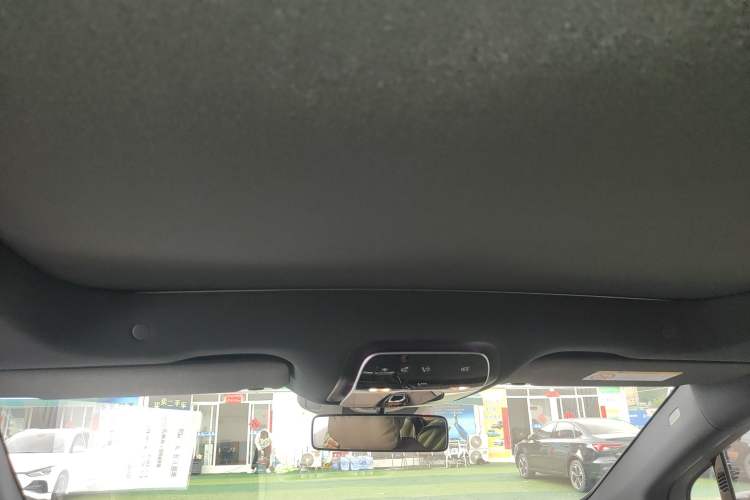 Used Mercedes-Benz EQE SUV 2024 500 4MATIC Luxury Edition Headliner