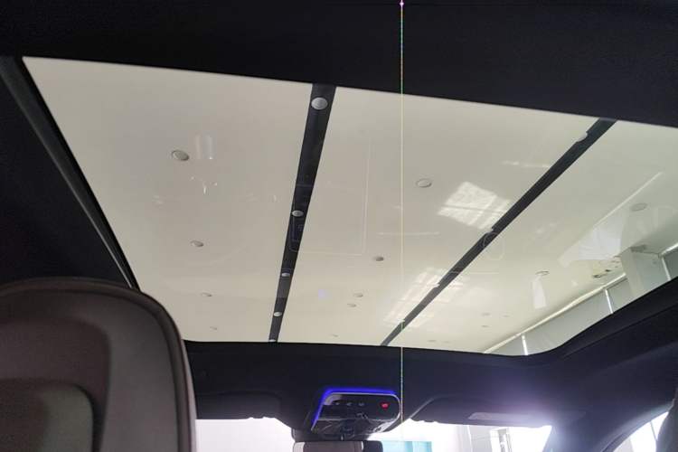 Used Mercedes-Benz EQE SUV 2024 500 4MATIC Pioneer Edition Headliner