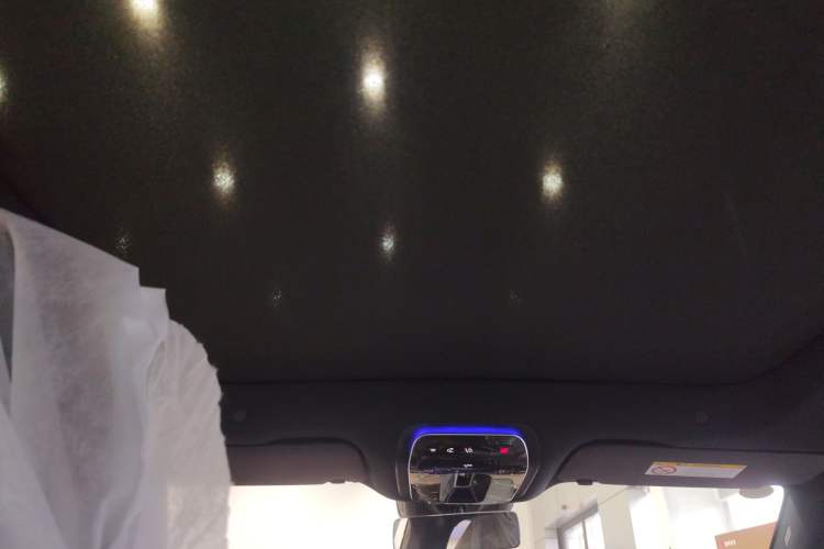 Used Mercedes-Benz EQE SUV 2024 500 4MATIC Pioneer Edition Headliner