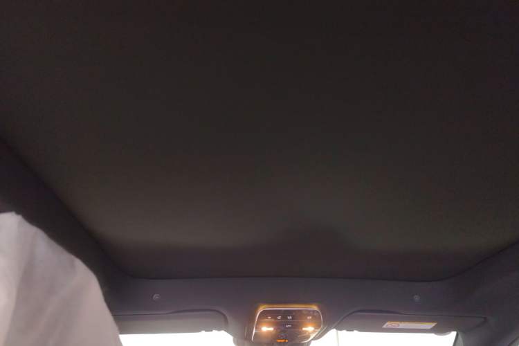 Used Mercedes-Benz EQE SUV 2024 500 4MATIC Luxury Edition Headliner