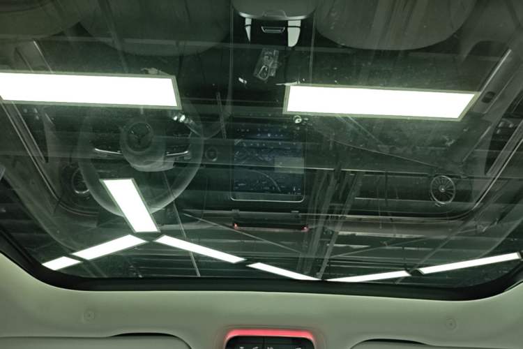Used Mercedes-Benz EQE SUV 2024 350 4MATIC Luxury Edition Headliner