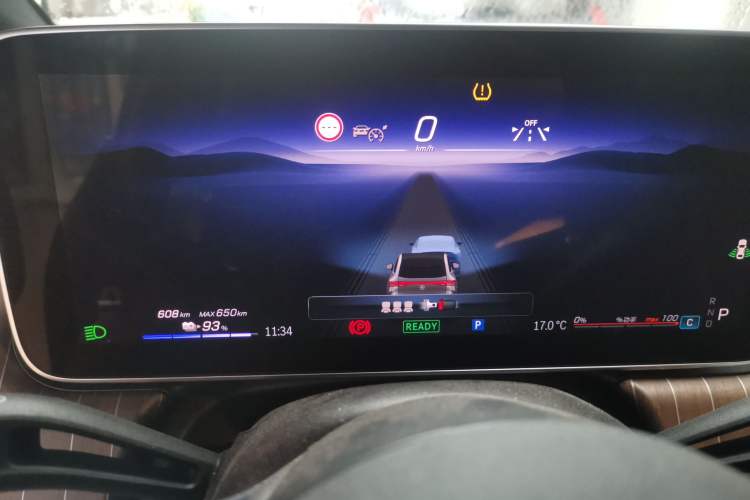 Used Mercedes-Benz EQE SUV 2024 500 4MATIC Luxury Edition Instrument Cluster