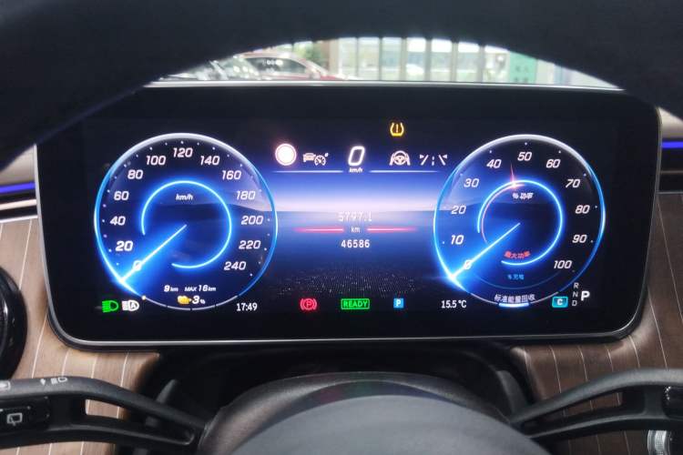 Used Mercedes-Benz EQE SUV 2024 500 4MATIC Luxury Edition Instrument Cluster