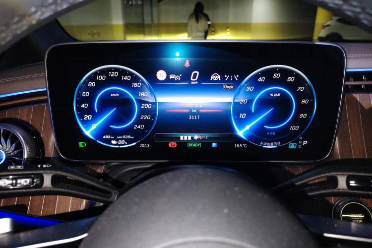 Used Mercedes-Benz EQE SUV 2024 500 4MATIC Luxury Edition Instrument Cluster