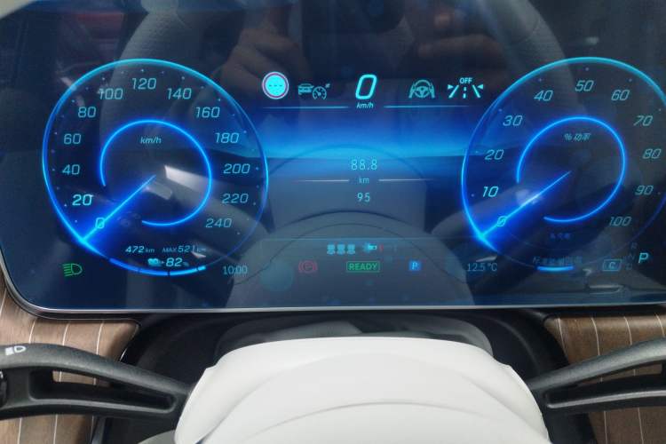 Used Mercedes-Benz EQE SUV 2024 500 4MATIC Luxury Edition Instrument Cluster