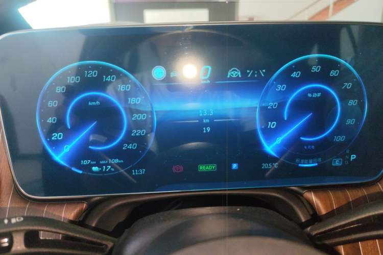 Used Mercedes-Benz EQE SUV 2024 500 4MATIC Luxury Edition Instrument Cluster