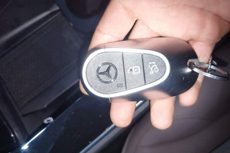 Used Mercedes-Benz EQE SUV 2024 500 4MATIC Luxury Edition Interior 1