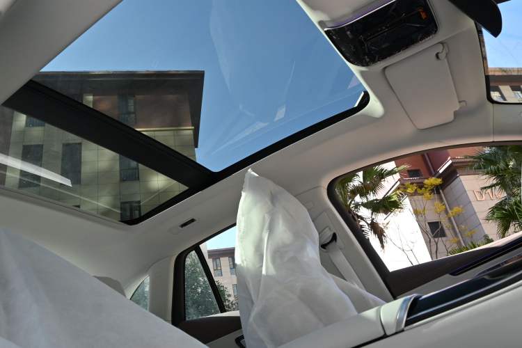 Used Mercedes-Benz EQE SUV 2024 500 4MATIC Luxury Edition Interior 10