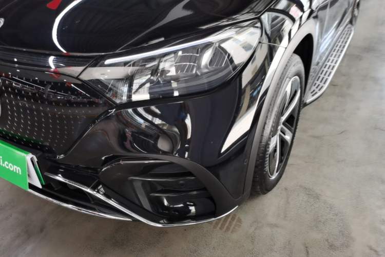 Used Mercedes-Benz EQE SUV 2024 500 4MATIC Pioneer Edition Left Front Headlight