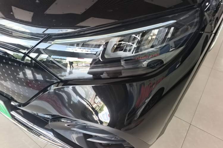 Used Mercedes-Benz EQE SUV 2024 500 4MATIC Luxury Edition Left Front Headlight