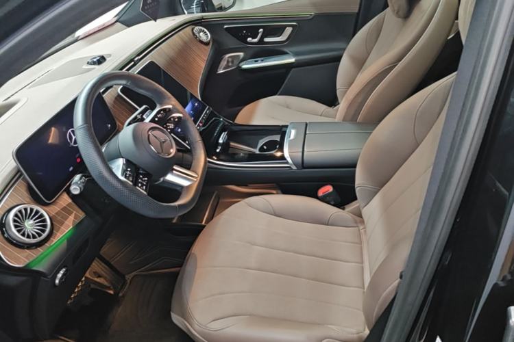 Used Mercedes-Benz EQE SUV 2024 350 4MATIC Luxury Edition Left Front Seat