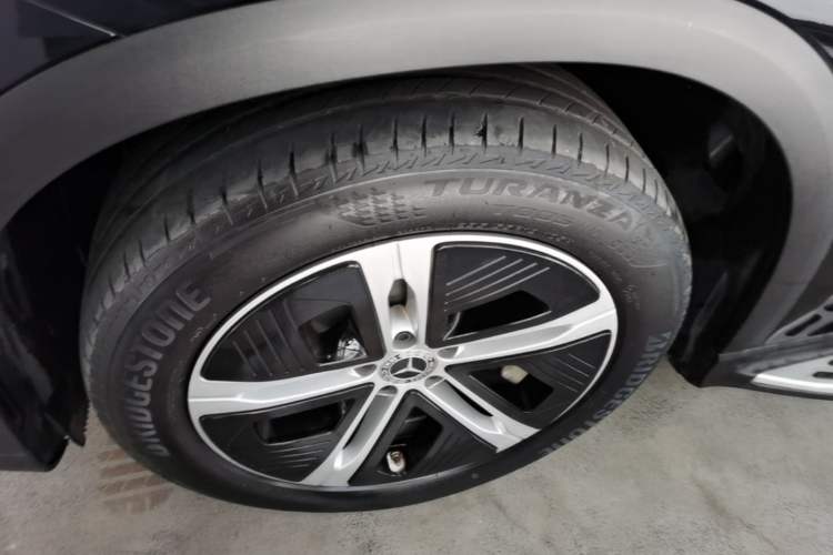 Used Mercedes-Benz EQE SUV 2024 500 4MATIC Pioneer Edition Left Front Wheel Hub