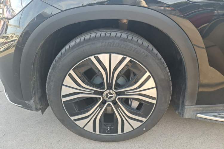 Used Mercedes-Benz EQE SUV 2024 500 4MATIC Luxury Edition Left Front Wheel Hub
