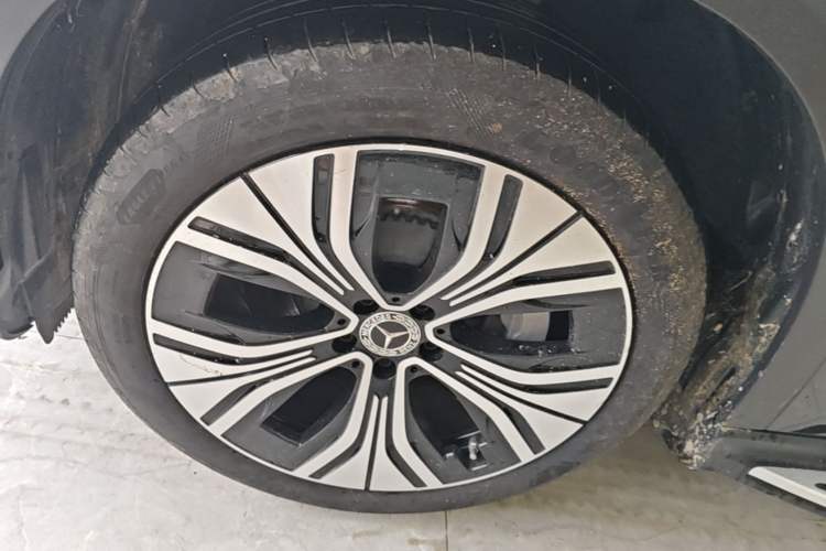 Used Mercedes-Benz EQE SUV 2024 500 4MATIC Pioneer Edition Left Front Wheel Hub