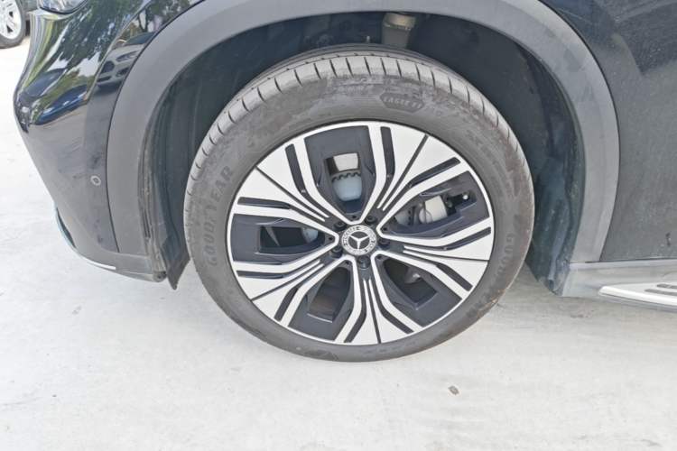 Used Mercedes-Benz EQE SUV 2024 500 4MATIC Luxury Edition Left Front Wheel Hub