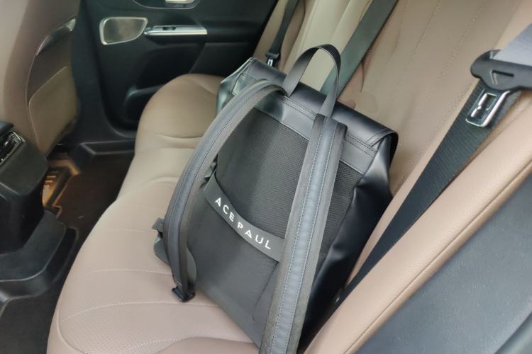 Used Mercedes-Benz EQE SUV 2024 500 4MATIC Luxury Edition Left Rear Seat