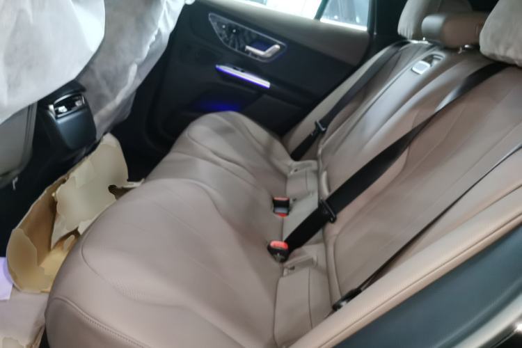 Used Mercedes-Benz EQE SUV 2024 500 4MATIC Pioneer Edition Left Rear Seat