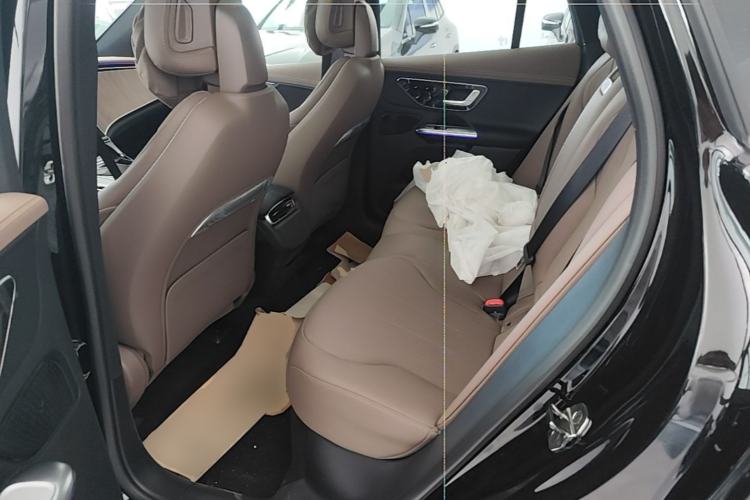 Used Mercedes-Benz EQE SUV 2024 500 4MATIC Luxury Edition Left Rear Seat