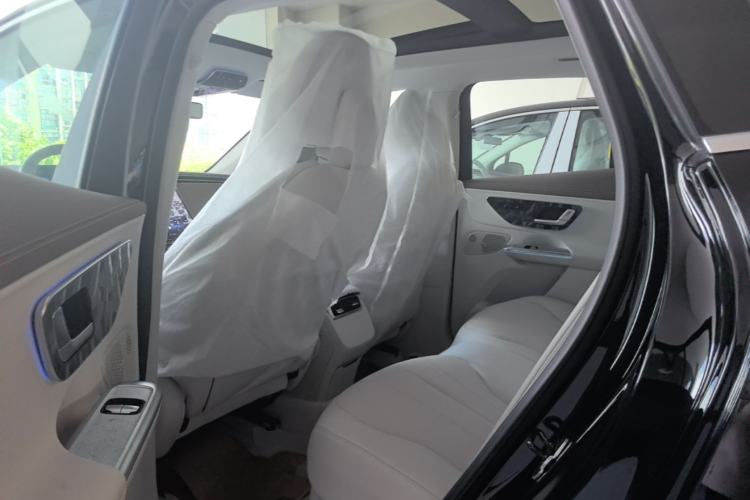 Used Mercedes-Benz EQE SUV 2024 500 4MATIC Pioneer Edition Left Rear Seat