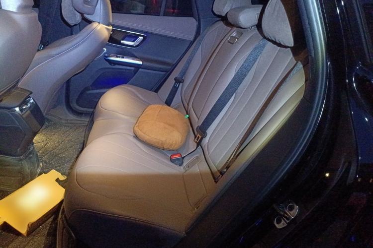 Used Mercedes-Benz EQE SUV 2024 500 4MATIC Luxury Edition Left Rear Seat