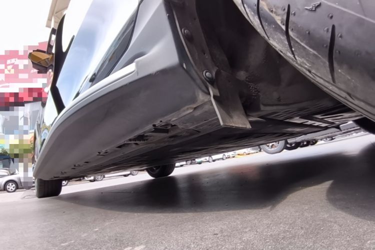 Used Mercedes-Benz EQE SUV 2024 500 4MATIC Luxury Edition Left Side Sill