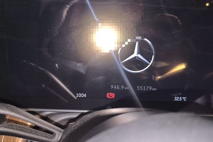 Used Mercedes-Benz EQE SUV 2024 500 4MATIC Luxury Edition Odometer Close Up