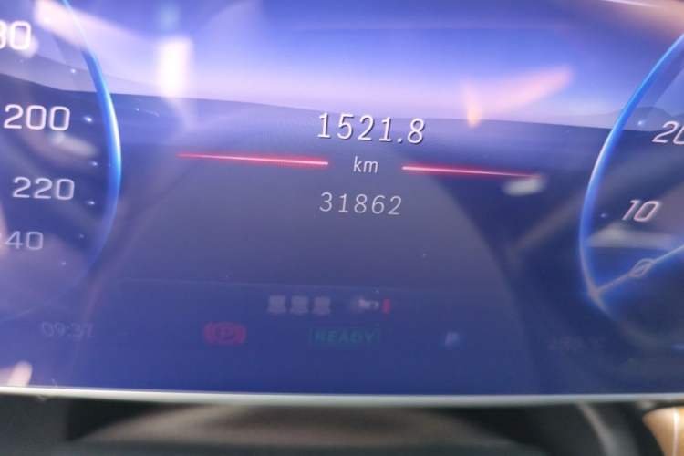 Used Mercedes-Benz EQE SUV 2024 500 4MATIC Luxury Edition Odometer Close Up