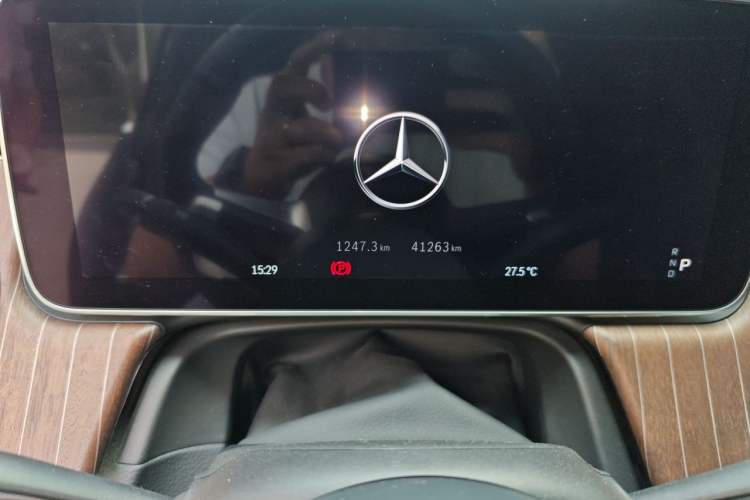 Used Mercedes-Benz EQE SUV 2024 350 4MATIC Luxury Edition Odometer Close Up