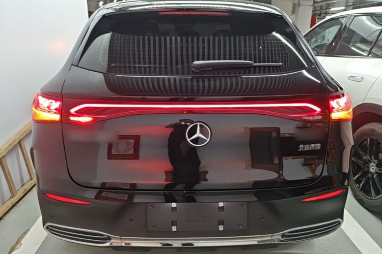 Used Mercedes-Benz EQE SUV 2024 350 4MATIC Luxury Edition Rear