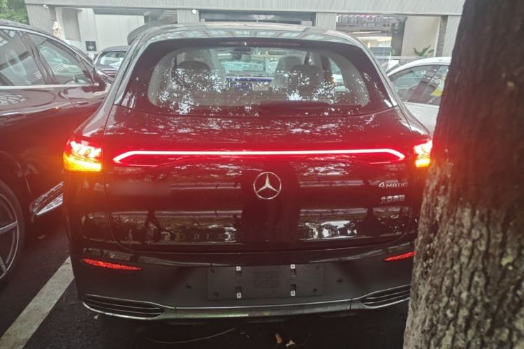 Used Mercedes-Benz EQE SUV 2024 500 4MATIC Luxury Edition Rear