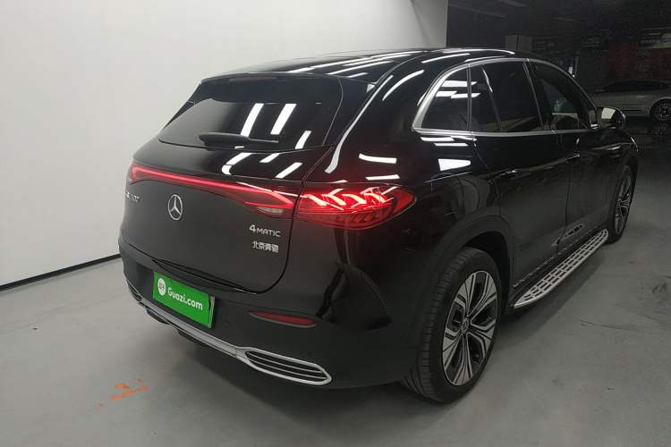Used Mercedes-Benz EQE SUV 2024 500 4MATIC Luxury Edition Rear Right 45 Deg