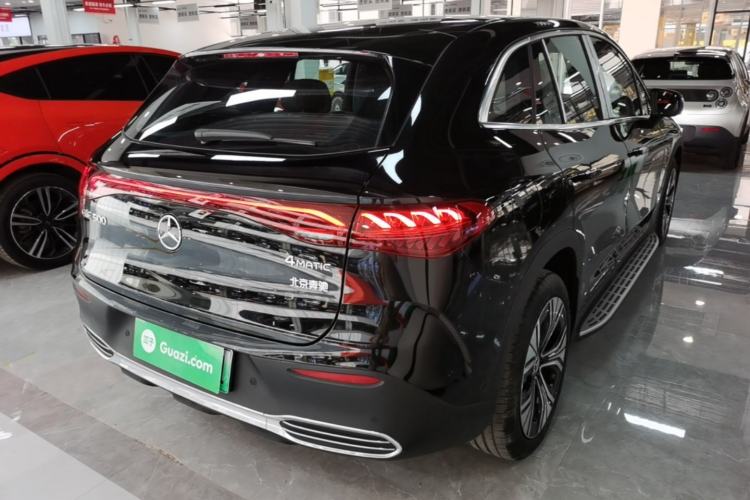 Used Mercedes-Benz EQE SUV 2024 500 4MATIC Pioneer Edition Rear Right 45 Deg