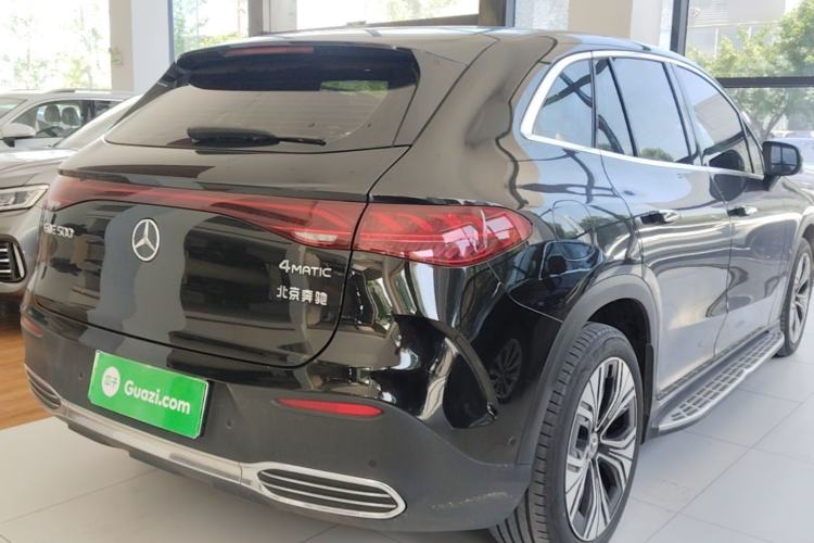 Used Mercedes-Benz EQE SUV 2024 500 4MATIC Luxury Edition Rear Right 45 Deg
