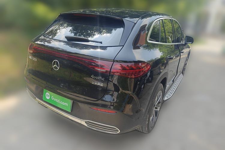 Used Mercedes-Benz EQE SUV 2024 500 4MATIC Pioneer Edition Rear Right 45 Deg